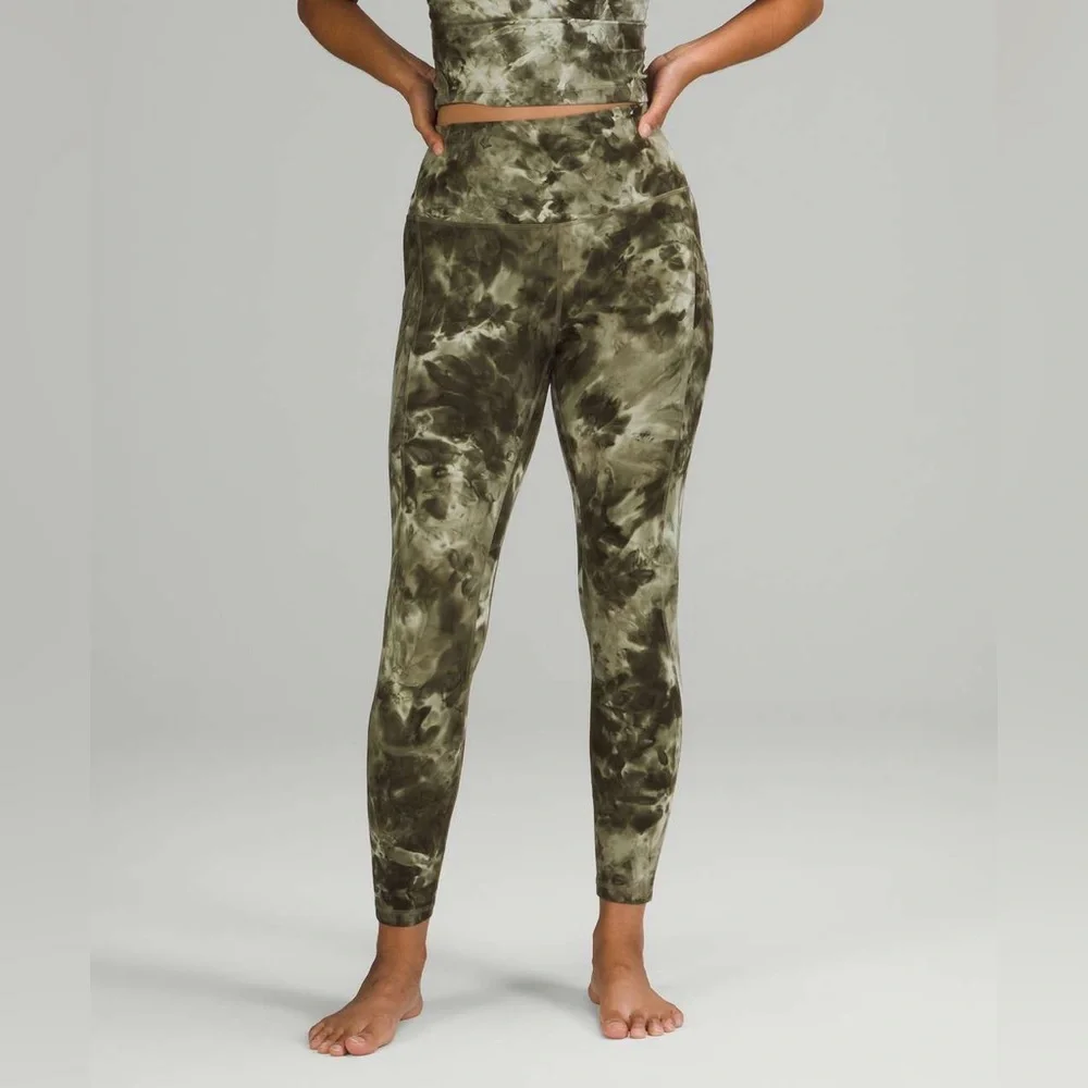 Women’s Lululemon Align HR Pant with Pockets 25” Diamond Dye Light Sage Size 2